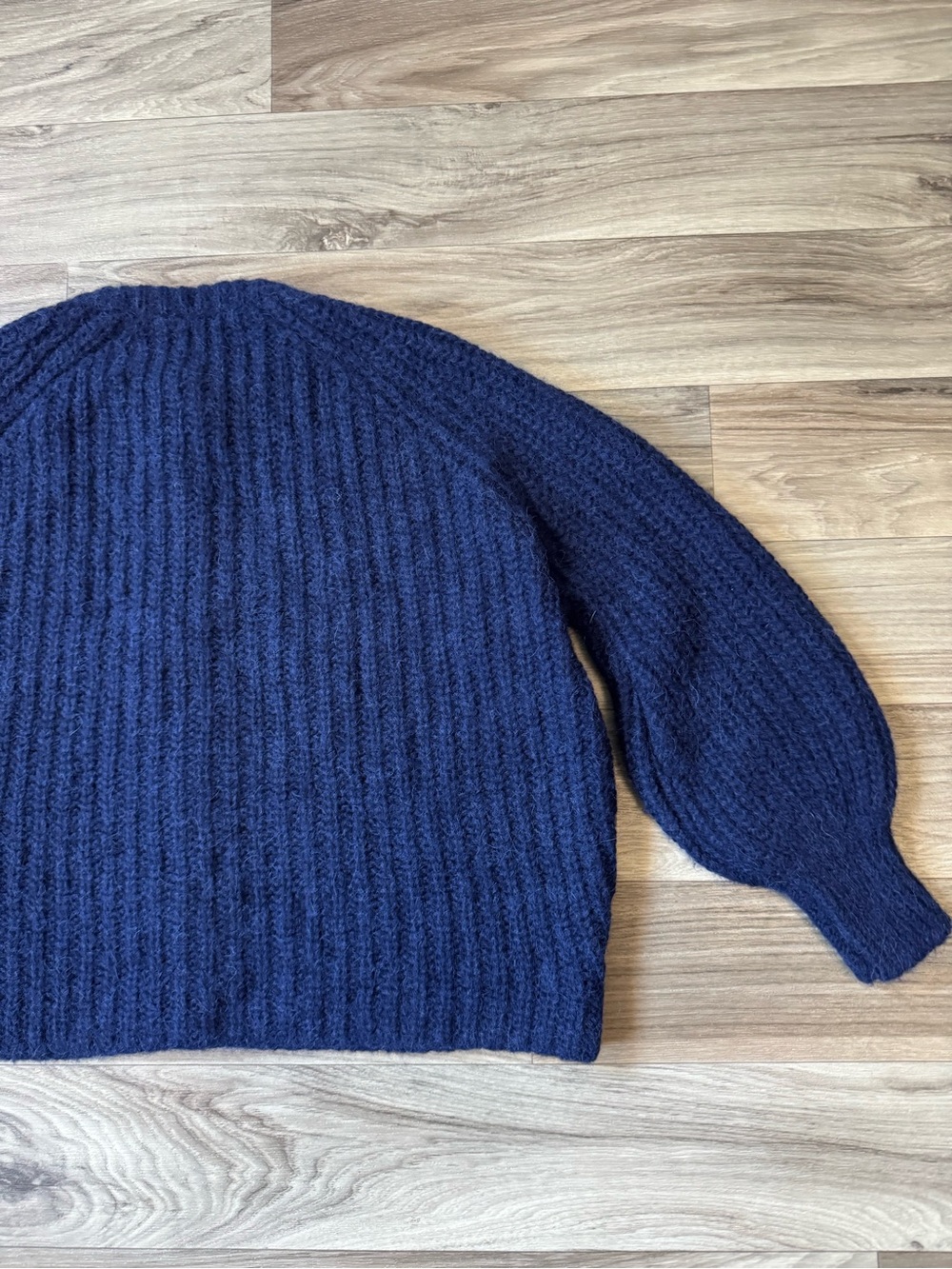 Sezane Emile Cardigan in Navy Size Medium - Picture 13 of 13